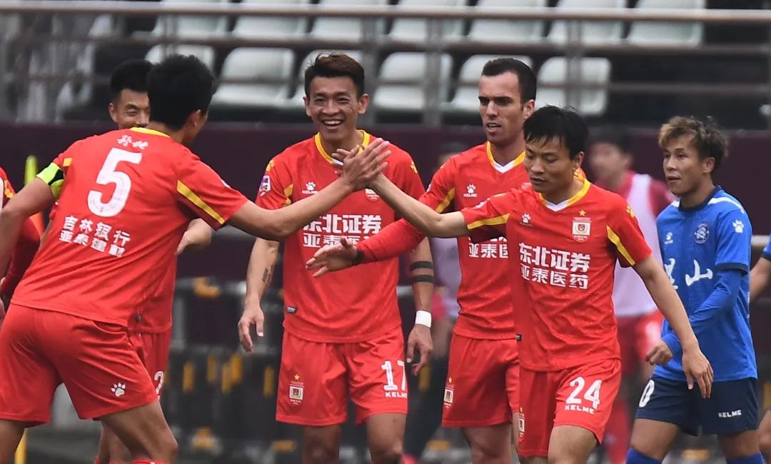 成都兴城主场零封对手,保持不败(海洋生存从木筏开始) 成都兴城主场零封对手,保持不败(海洋生存从木筏开始)